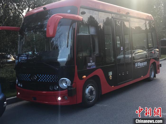 智能网联汽车 赵强 摄
