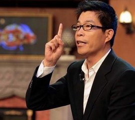 近日，针对股民对2亿限售股解禁的担忧，公司董事王中军在接受媒体采访时透露，短期内他与弟弟王中磊不会出售所持有的华谊兄弟股份。王中军称不减持是因为自己长期看好华谊兄弟。